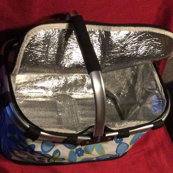 Collapsible Picnic Basket - Picture 4 of 6